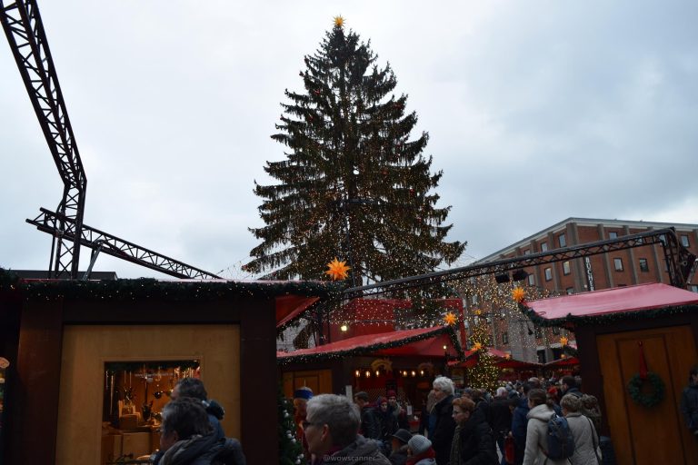 Ярмарка Кельна возле Кафедрального собора (Weihnachtsmarkt am Kölner Dom)
